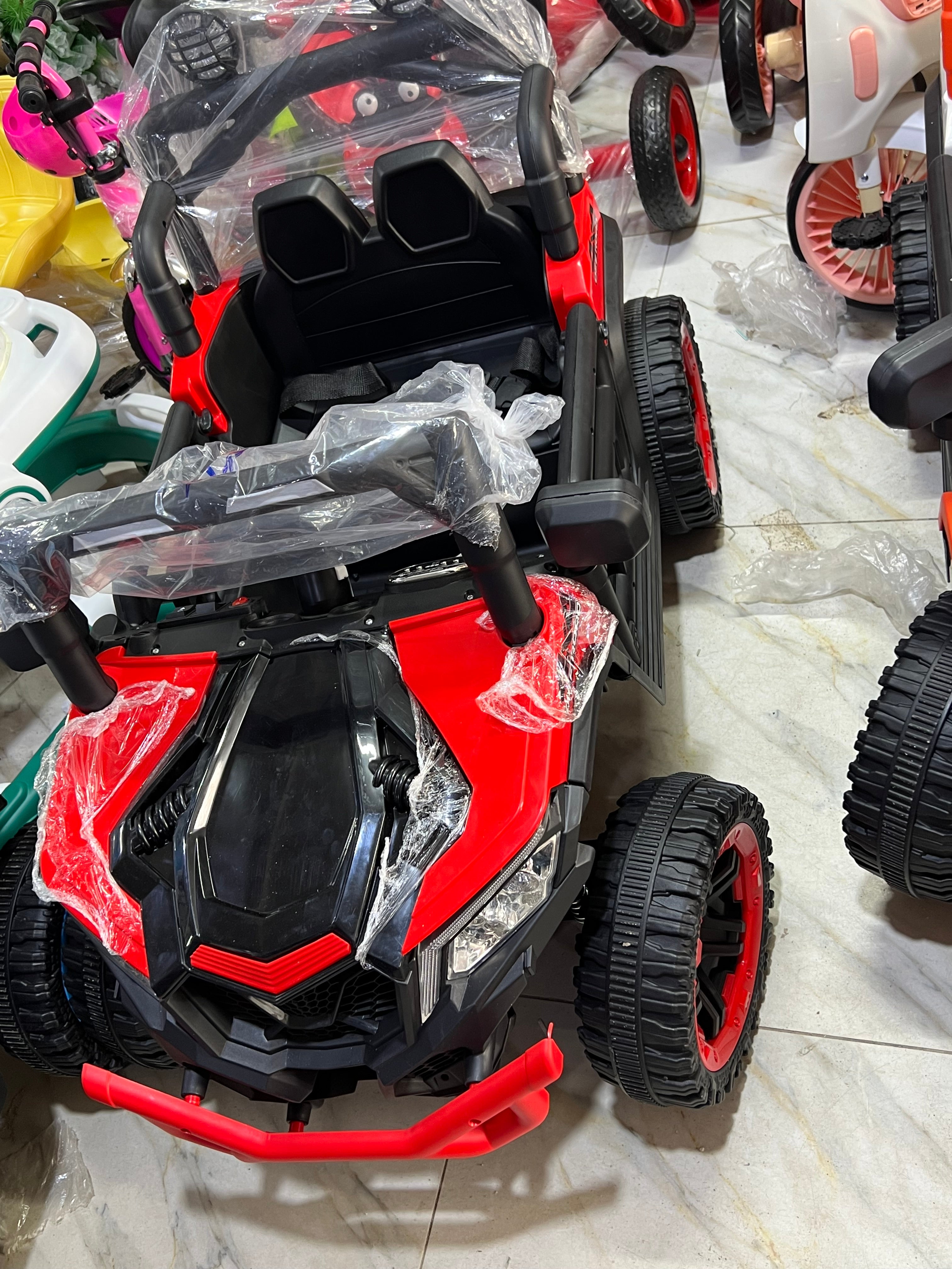 🚗💨 Offrez l’aventure à votre enfant !

Découvrez cette superbe voiture électrique rechargeable télécommandée, parfaite pour les enfants de 1 à 6 ans.