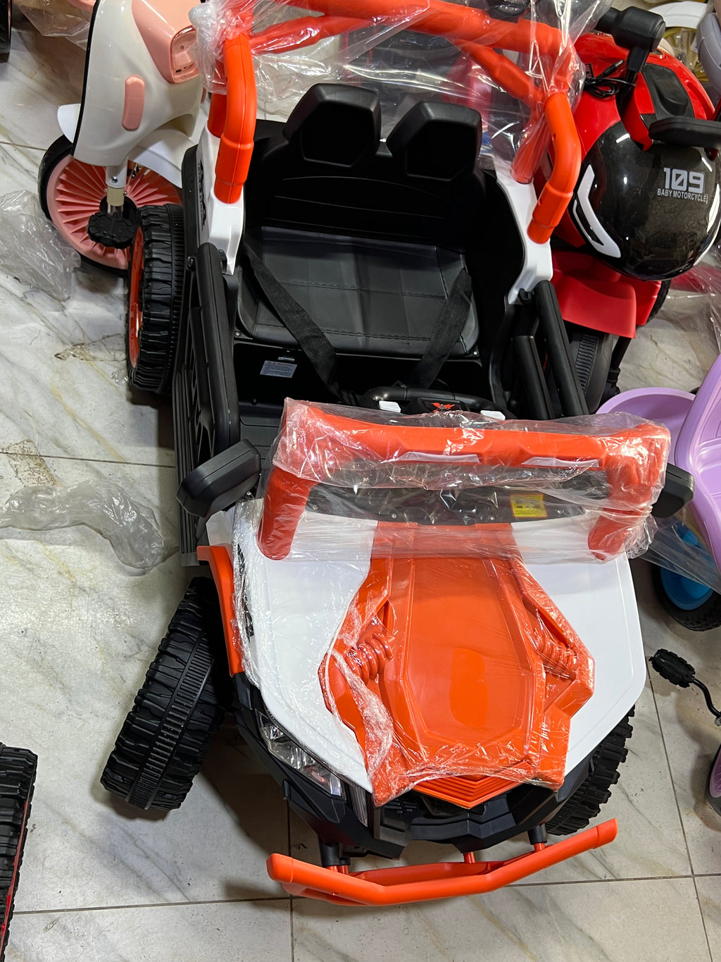 🚗💨 Offrez l’aventure à votre enfant !

Découvrez cette superbe voiture électrique rechargeable télécommandée, parfaite pour les enfants de 1 à 6 ans.