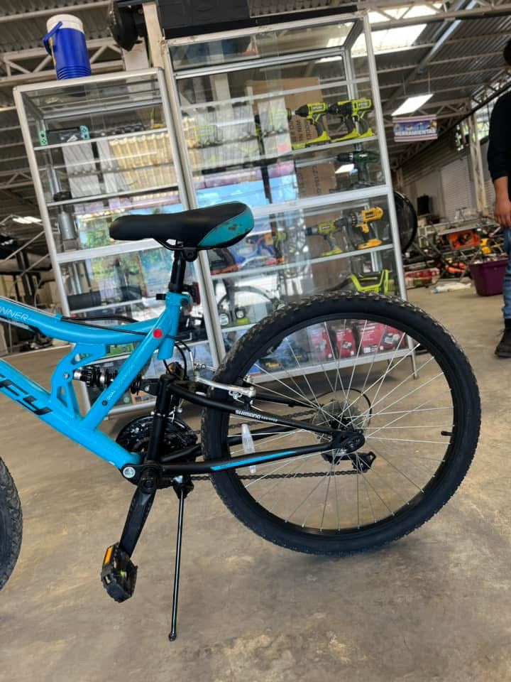 VÉLO TOUT-TERRAIN 26 POUCES POUR ADULTES. PERFORMANCE & FIABILITÉ »